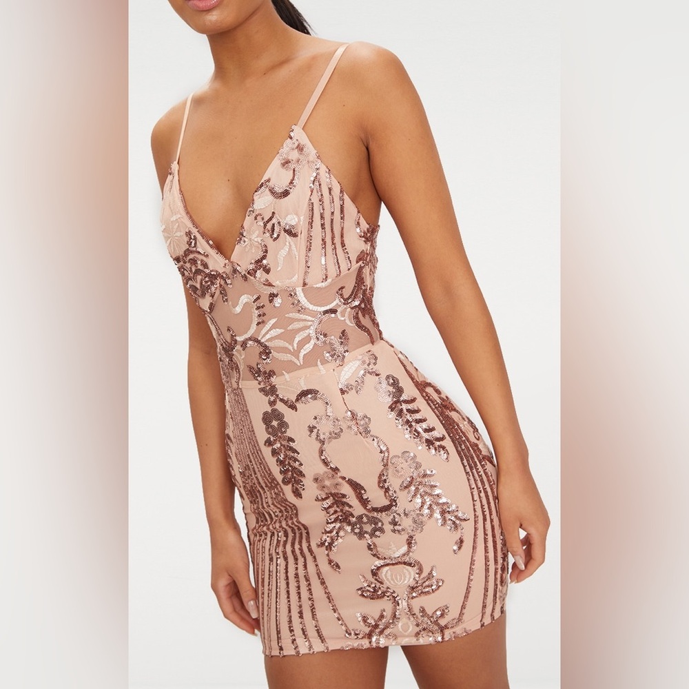 ✨PrettyLittleThing ✨ Rose Gold Strappy Sheer Sequin Bodycon Dress💛 NWT -US6/Med